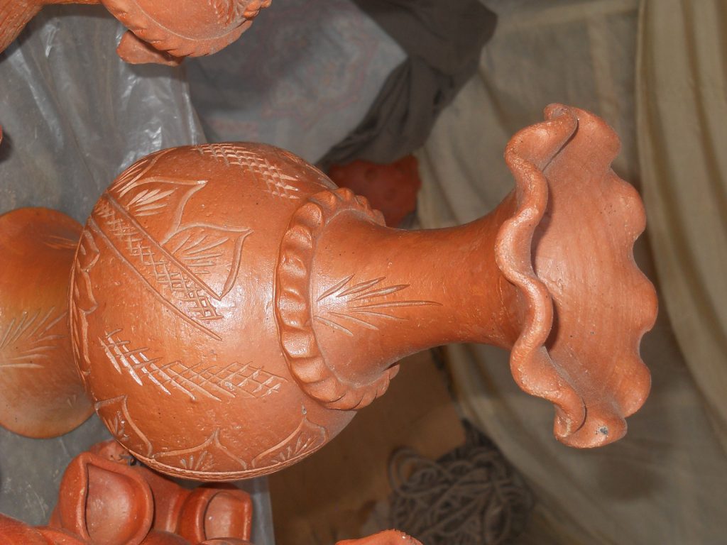 handcrafted terracotta flower vase. RS. 800